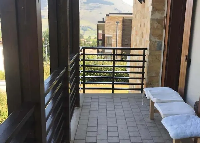 Pesco פסקוקוסטאנזו